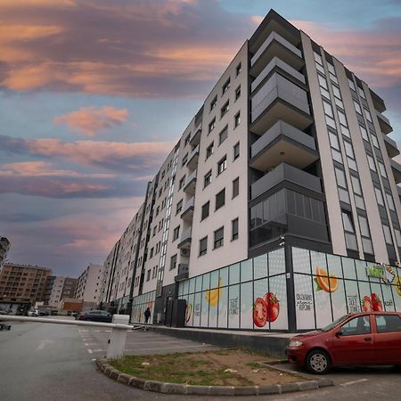 Apartment 5 Star Lukavica Luaran gambar