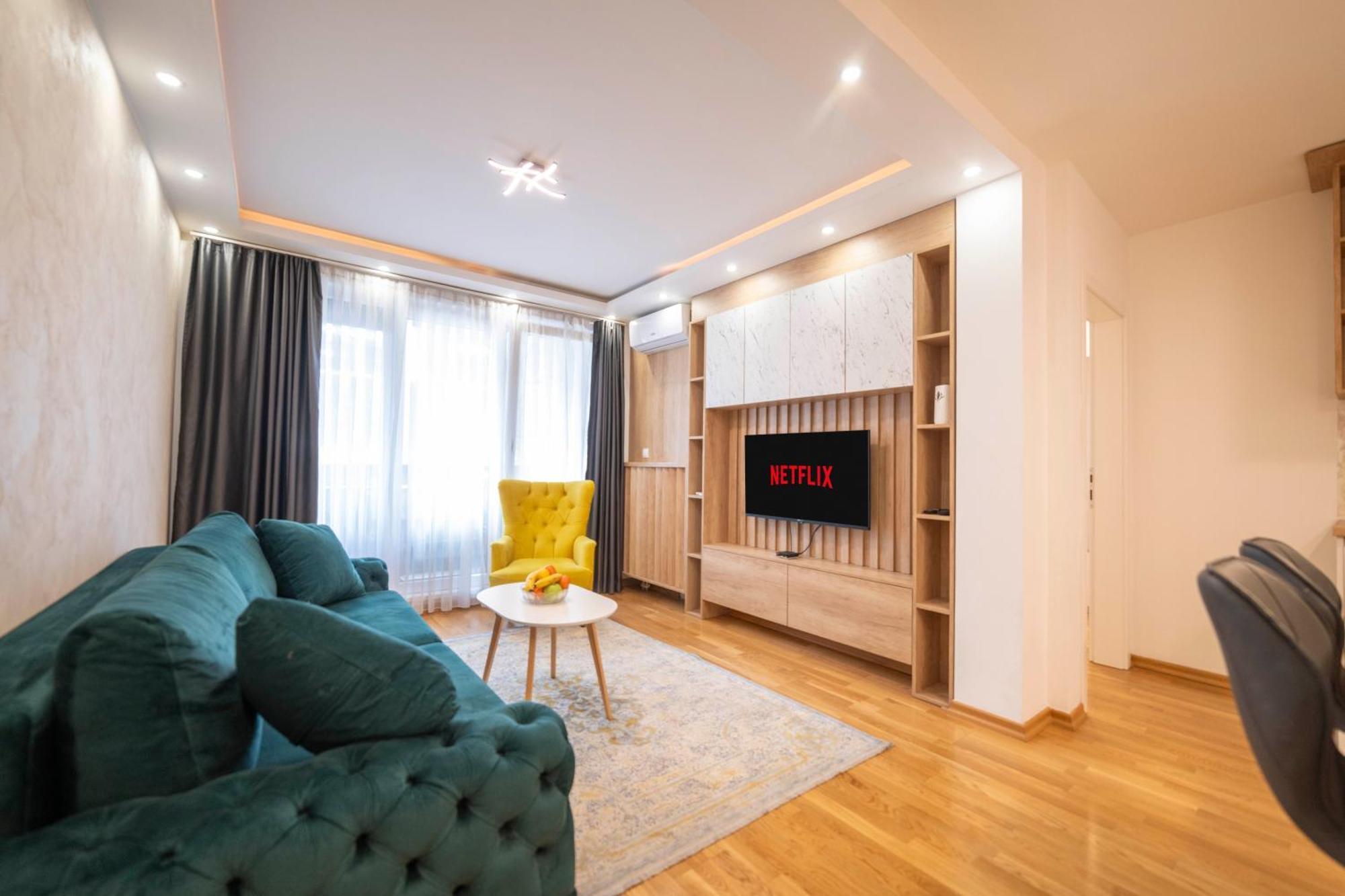 Apartment 5 Star Lukavica Luaran gambar