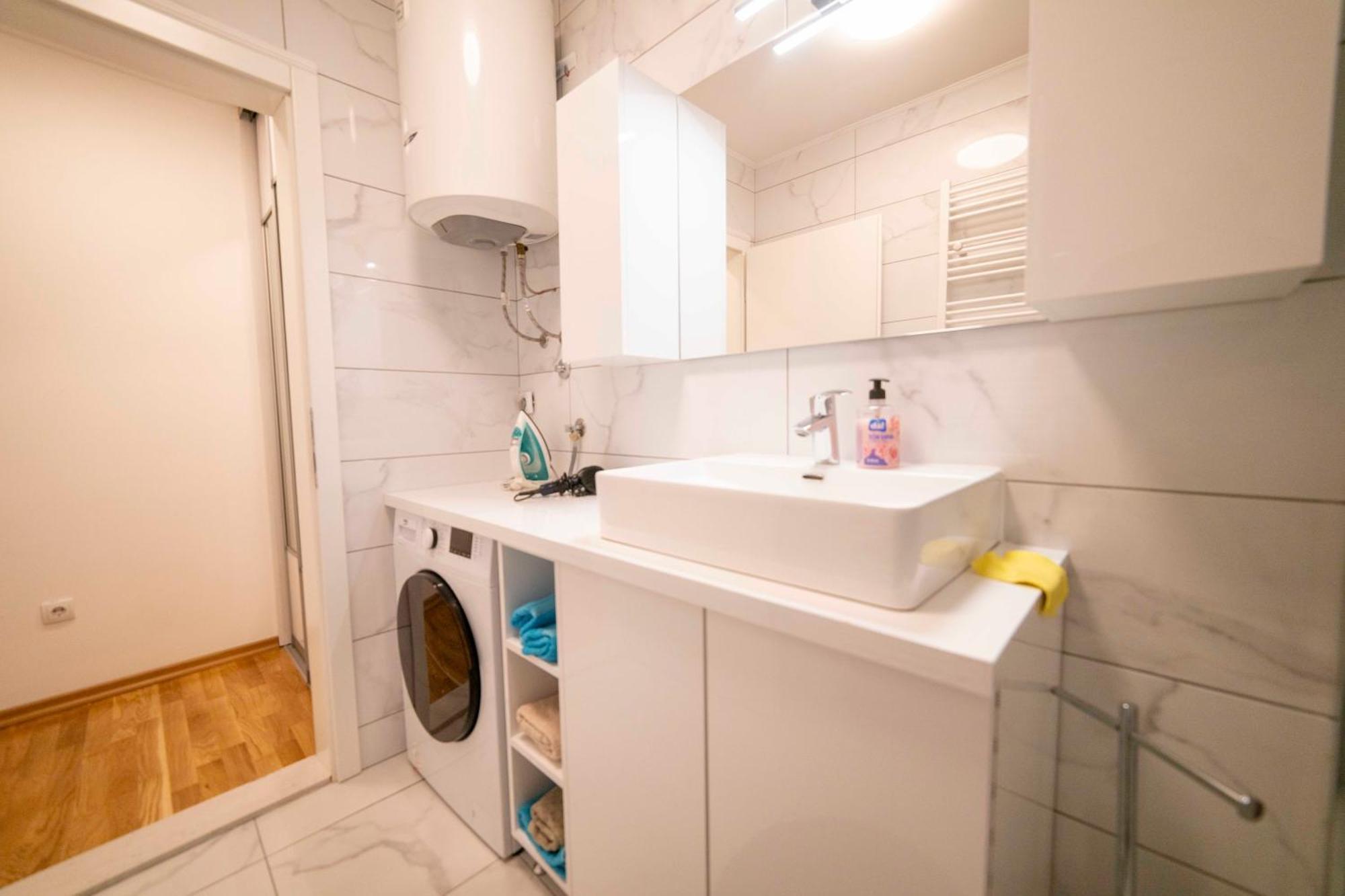 Apartment 5 Star Lukavica Luaran gambar