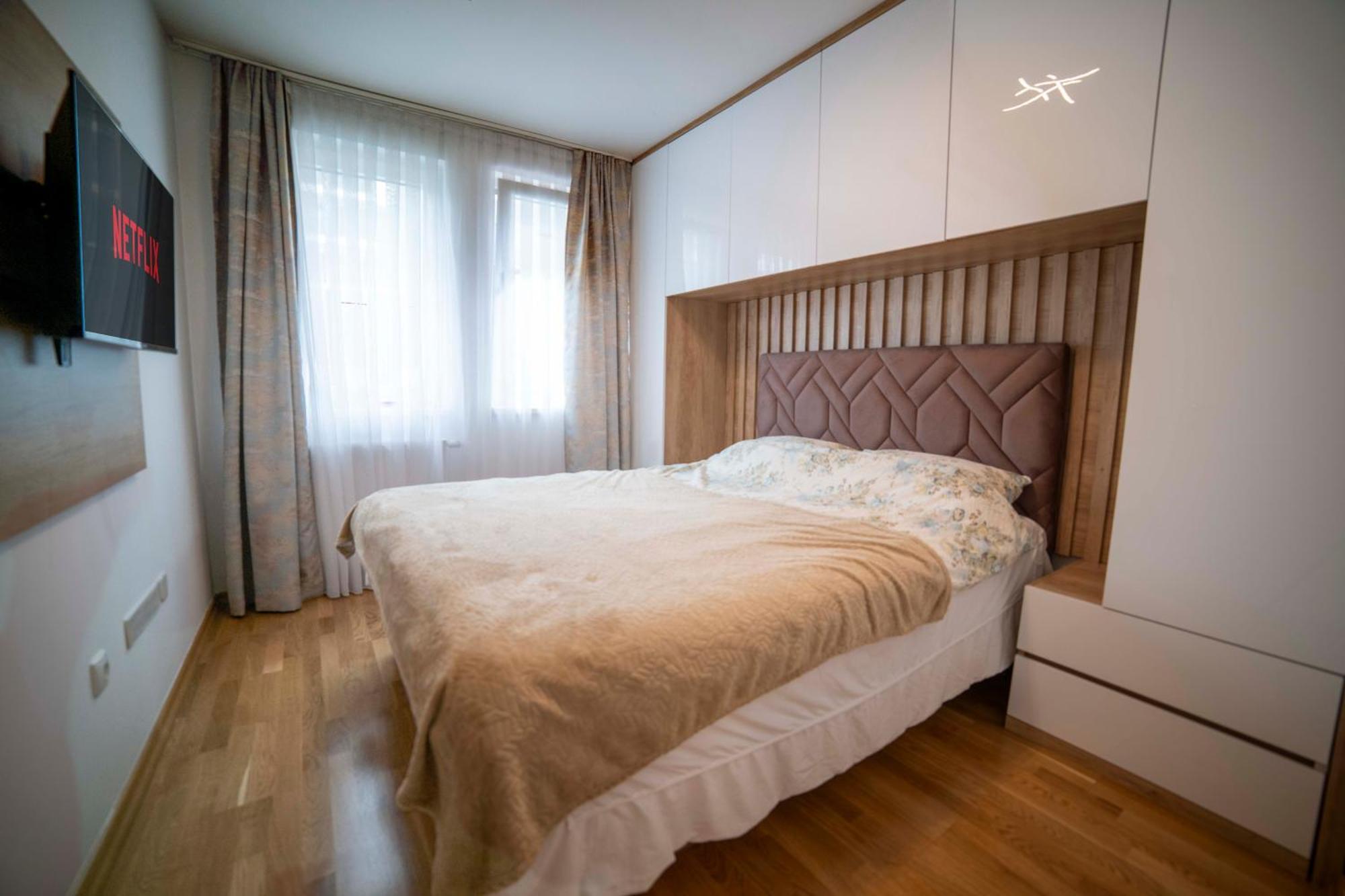 Apartment 5 Star Lukavica Luaran gambar