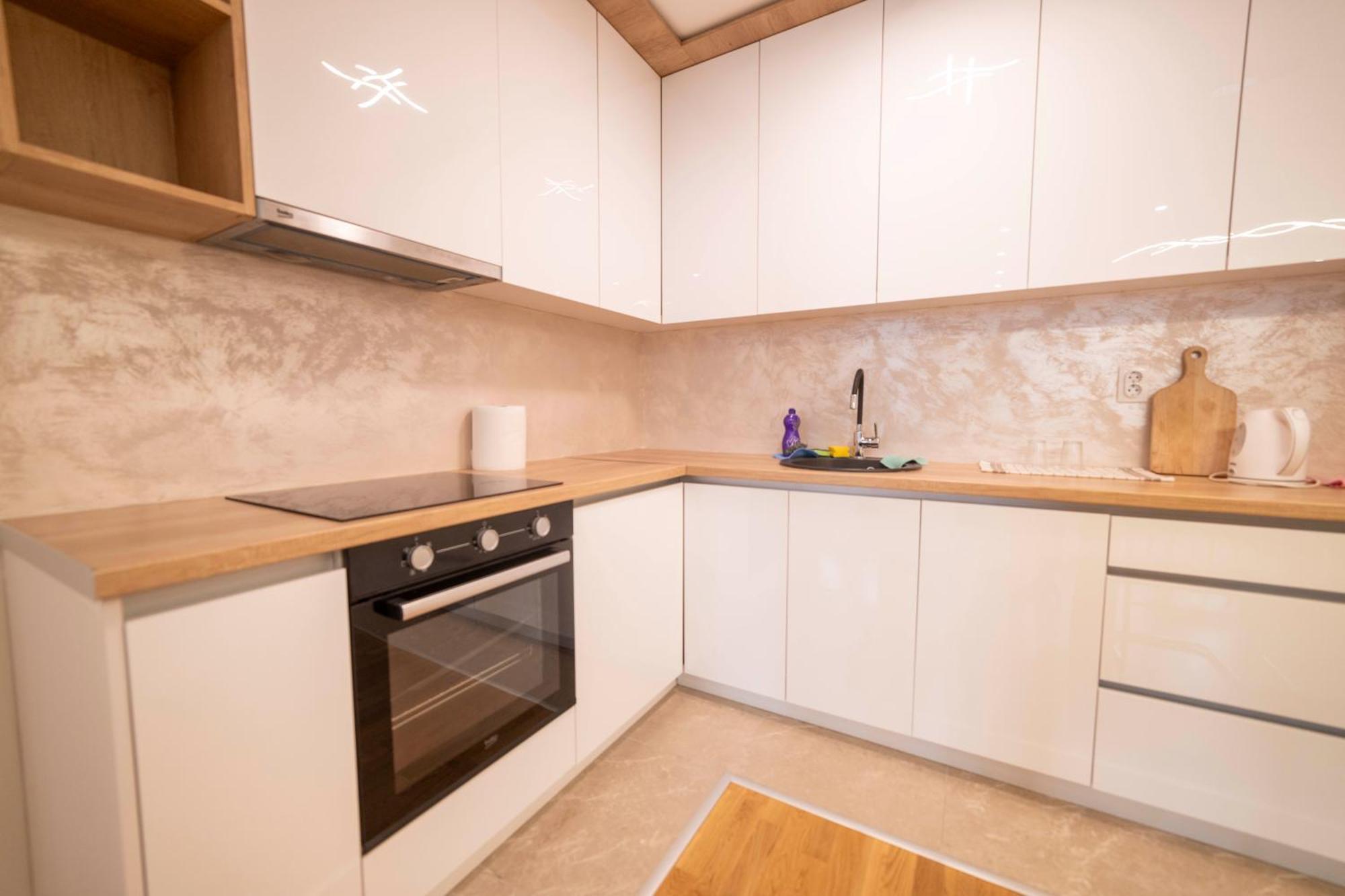 Apartment 5 Star Lukavica Luaran gambar